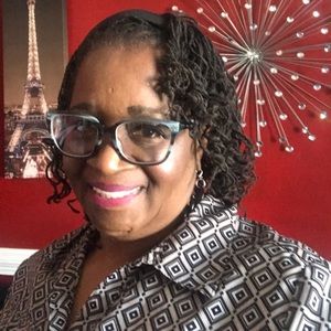 Meet your Posher, Tonya